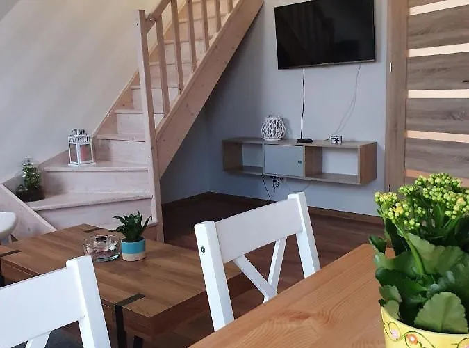 公寓 Luksusowy Ul. Kwiatkowskiego 莱鲍